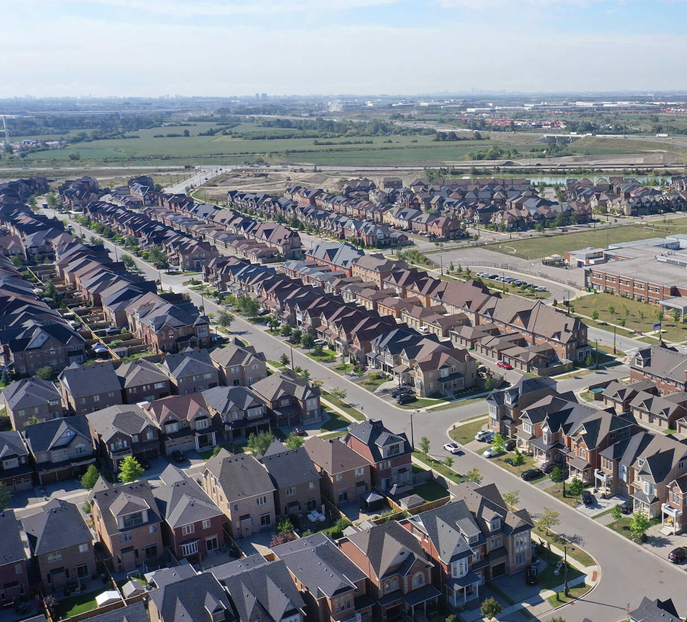Aerial view of rows of new family homes in Kleinburg-Nashville